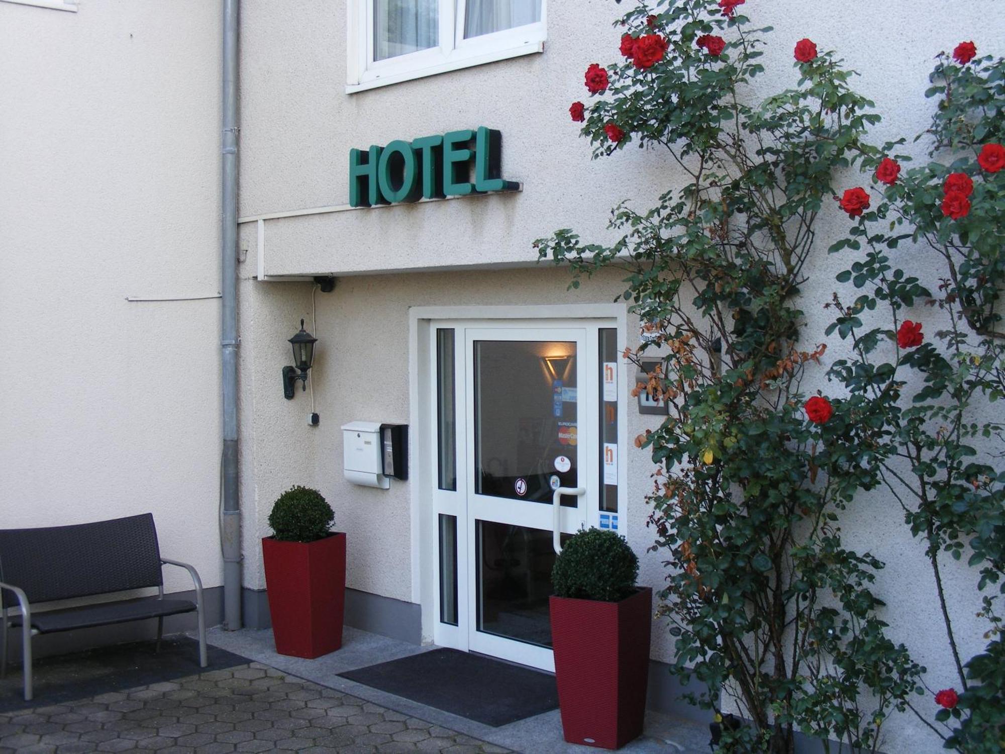 Hotel Schmerkoetter โบคุห์ม ภายนอก รูปภาพ