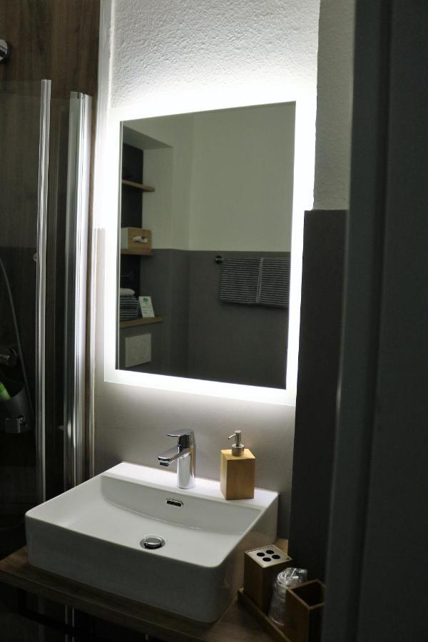 Hotel Schmerkoetter โบคุห์ม ภายนอก รูปภาพ
